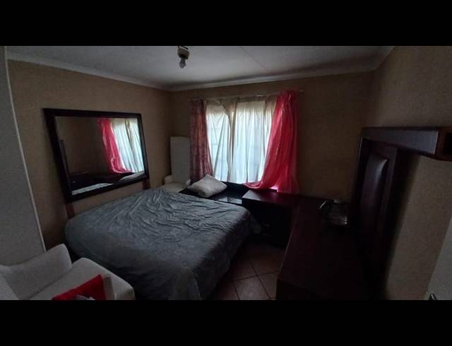 2 BEDROOM HOUSE FOR SALE IN LOTUS GARDENS